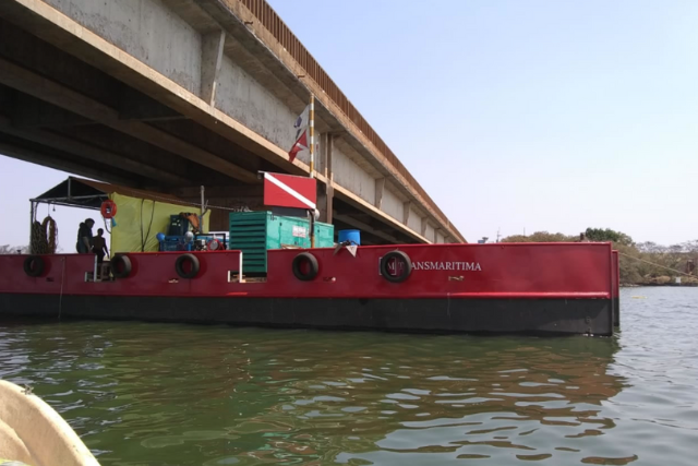 Balsas para manutenção de pontes